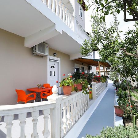 Guest House Narta Vlorë Buitenkant foto