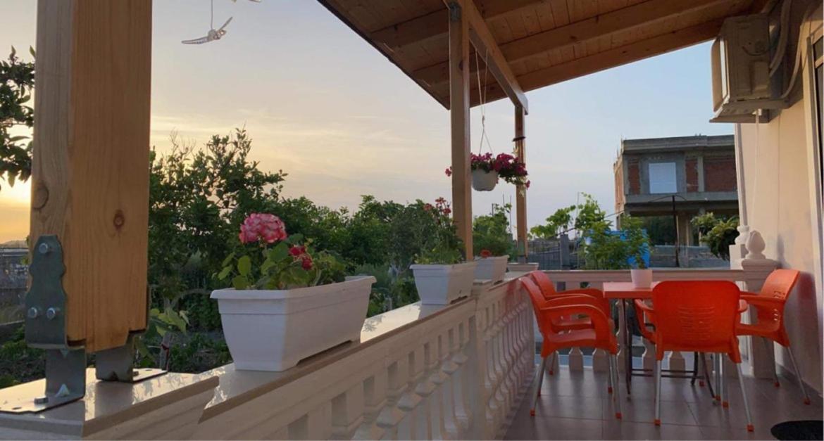 Guest House Narta Vlorë Buitenkant foto